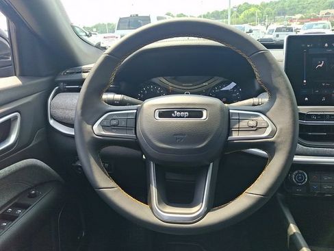 New 2026 Jeep Compass Latitude AWD/4WD image 9
