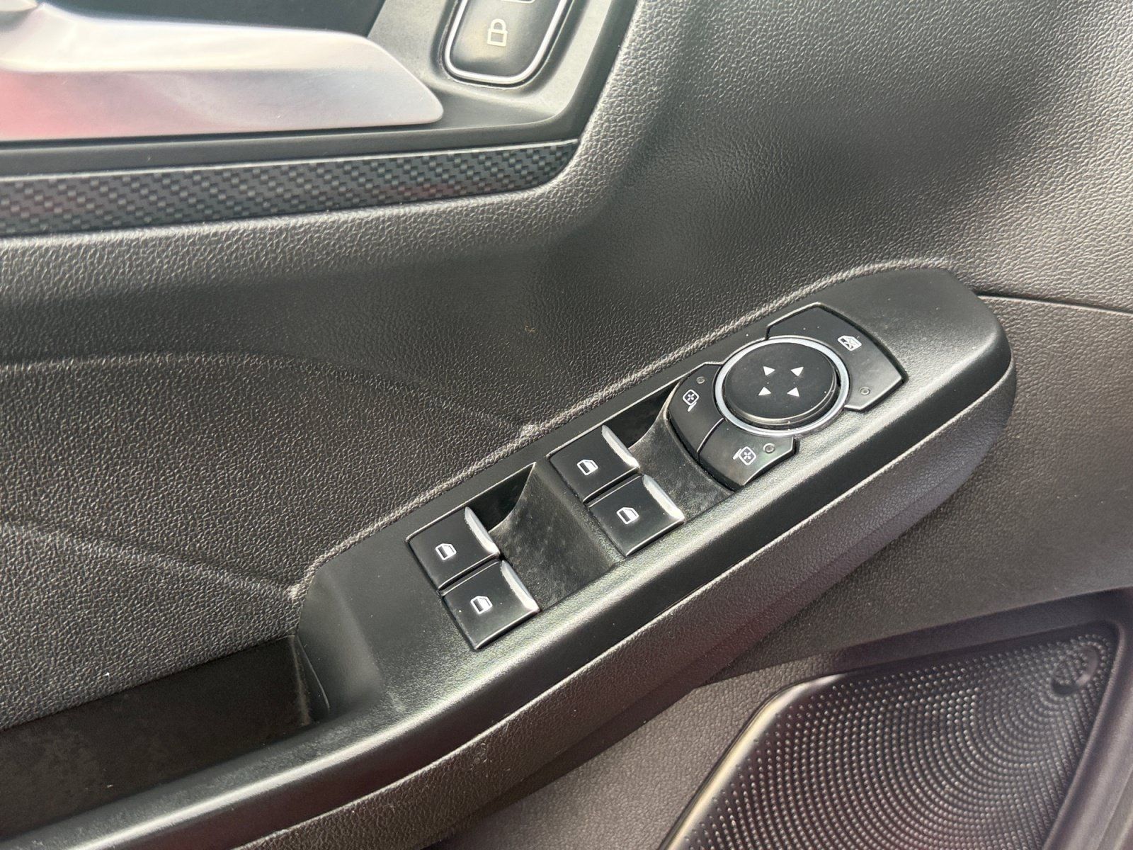 Used 2024 Ford Escape ST-Line AWD/4WD image 13