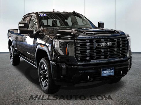 Used 2024 GMC Sierra 2500 Denali Ultimate w/ Max Trailering Package AWD/4WD image 11