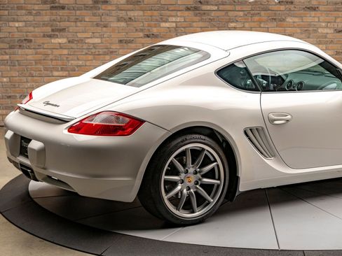 Used 2007 Porsche Cayman image 9