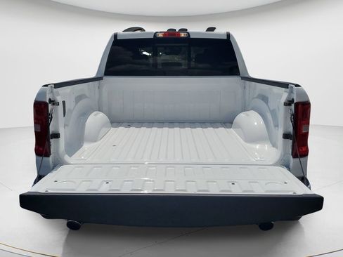 Used 2025 RAM 1500 Laramie AWD/4WD image 9