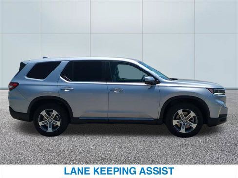 Certified 2025 Honda Pilot EX-L image 6