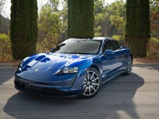 Used 2022 Porsche Taycan video 1