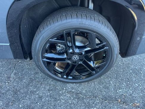 New 2026 Volkswagen Tiguan SE R-Line AWD/4WD image 19