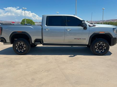 Used 2026 GMC Sierra 2500 AT4X AWD/4WD image 7