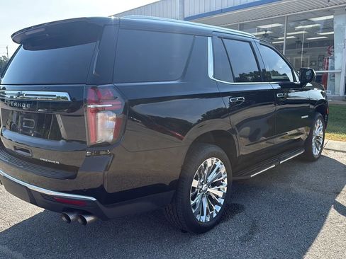 Used 2021 Chevrolet Tahoe Premier w/ Premium Package AWD/4WD image 5