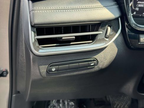 Used 2023 INFINITI QX60 Luxe w/ Cargo Package AWD/4WD image 16