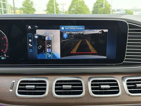 New 2026 Mercedes-Benz GLS 450 4MATIC image 22