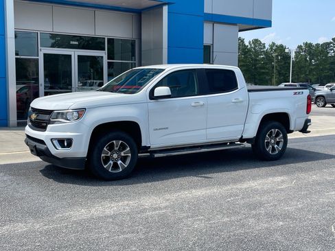 Used 2019 Chevrolet Colorado Z71 AWD/4WD image 1