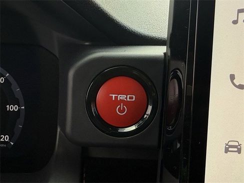 Used 2025 Toyota Tacoma TRD Pro image 24
