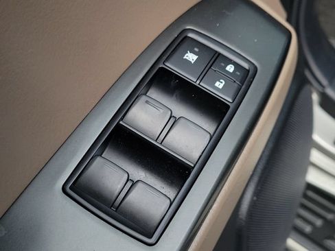 Used 2023 Lexus GX 460 Premium w/ Premium Package AWD/4WD image 6
