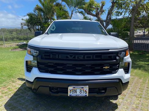 Used 2025 Chevrolet Silverado 1500 W/T w/ WT Value Package RWD image 2