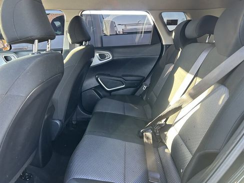 Used 2023 Kia Soul LX image 21