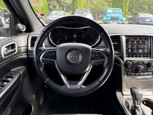 Used 2018 Jeep Grand Cherokee Limited w/ Luxury Group II AWD/4WD image 9