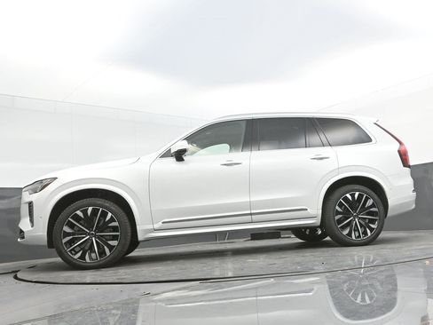 New 2026 Volvo XC90 B6 Ultra w/ Protection Package image 26