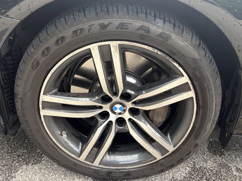 Used 2021 BMW 530i xDrive w/ Convenience Package AWD/4WD image 13