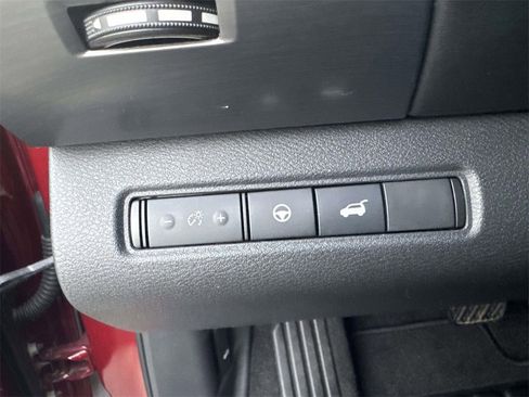 Used 2018 Toyota RAV4 XLE image 50