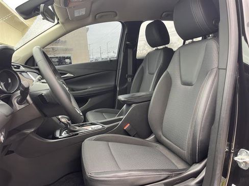 Used 2022 Buick Encore GX Preferred w/ Sport Touring Package image 16