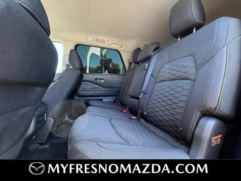Used 2022 Nissan Pathfinder SV FWD image 36