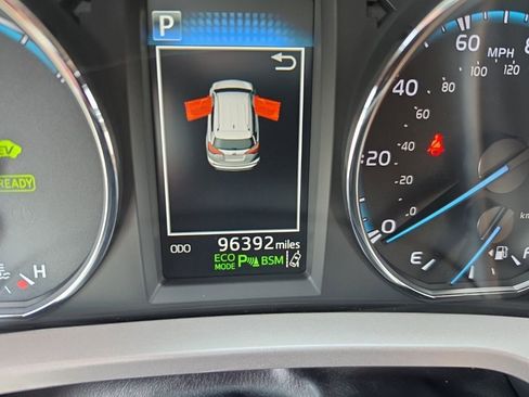 Used 2018 Toyota RAV4 Limited w/ Advanced Technology Package AWD/4WD image 27