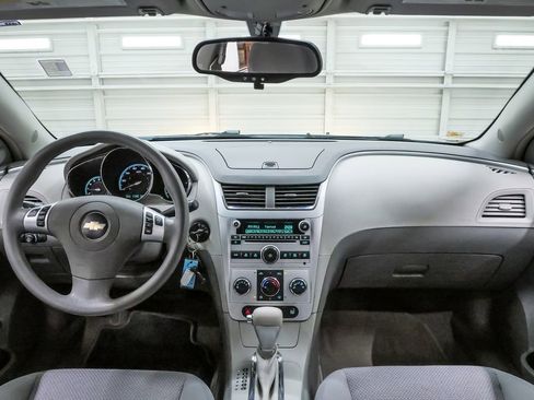 Used 2009 Chevrolet Malibu LT w/ Power Convenience Package FWD image 15