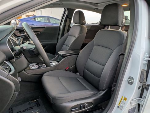 Used 2024 Chevrolet Malibu LT image 23