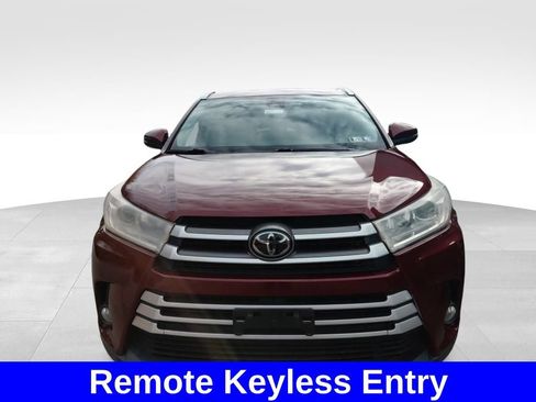 Used 2019 Toyota Highlander XLE image 7