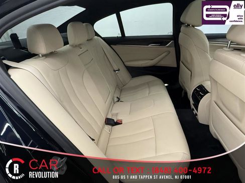 Used 2019 BMW 530i w/ Convenience Package RWD image 37
