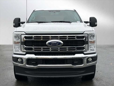 Used 2023 Ford F350 XLT image 8