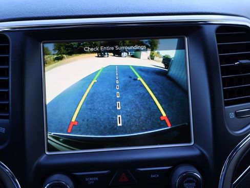 Used 2015 Jeep Grand Cherokee Limited image 22