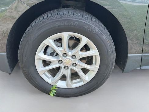 Used 2020 Chevrolet Equinox LS AWD/4WD image 11