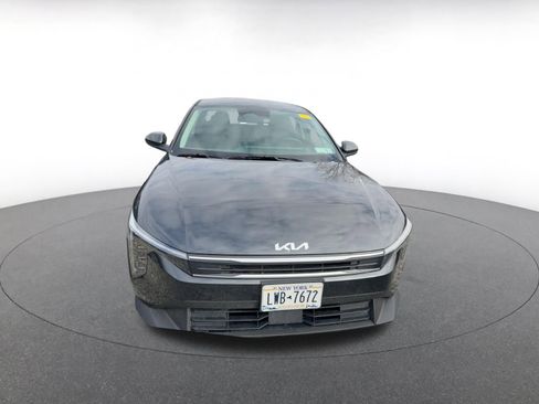 Used 2025 Kia K4 LXS image 2