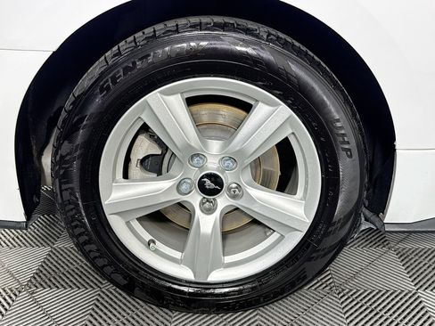 Used 2018 Ford Mustang Coupe image 28