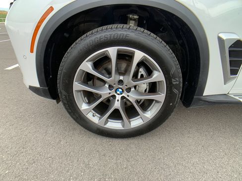 Used 2026 BMW X5 xDrive40i AWD/4WD image 29