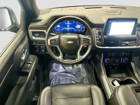 Used 2022 Chevrolet Suburban LT image 24