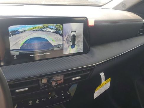 Certified 2025 Nissan Kicks SR w/ SR Premium Package FWD image 27