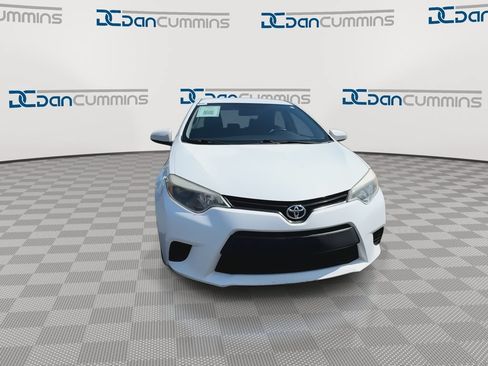 Used 2015 Toyota Corolla L FWD image 3