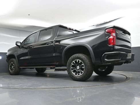 Used 2025 Chevrolet Silverado 1500 ZR2 w/ Technology Package AWD/4WD image 33