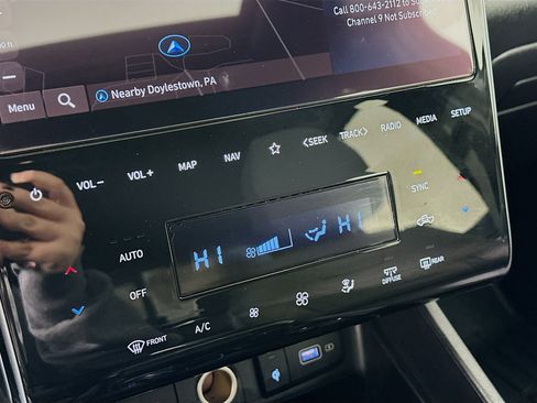 Certified 2024 Hyundai Santa Cruz SEL w/ Activity Package image 16