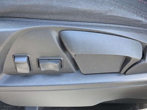 Used 2015 Chevrolet Equinox LS FWD image 19