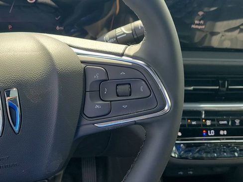 New 2026 Buick Envista Avenir image 25