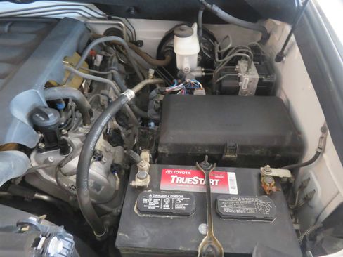 Used 2017 Toyota Sequoia Platinum RWD image 74