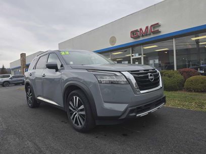 Used 2023 Nissan Pathfinder Platinum