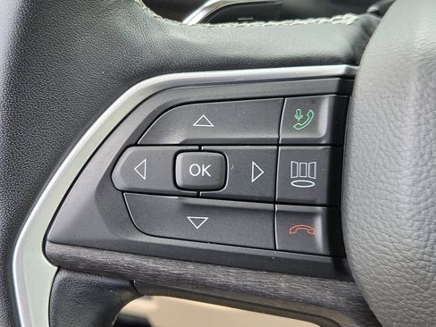 Used 2022 Jeep Grand Cherokee L Limited RWD image 24