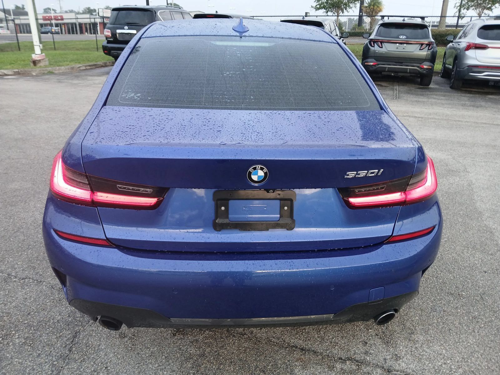 Used 2020 BMW 330i Sedan w/ M Sport Package RWD image 5