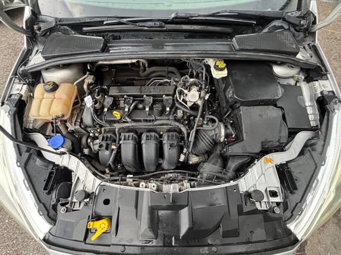 Used 2017 Ford Focus SE image 29