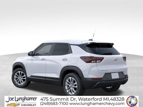New 2026 Chevrolet TrailBlazer LS w/ LS Convenience Package FWD image 3