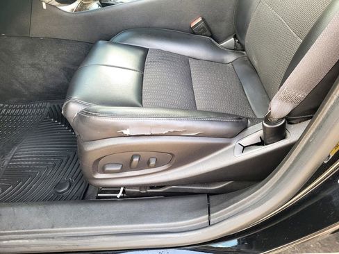 Used 2015 Chevrolet Impala LT w/ Convenience Package FWD image 15