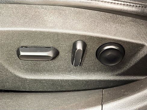 Used 2014 Chevrolet Malibu LT w/ Power Convenience Package image 19