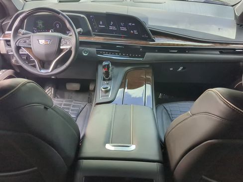 Used 2022 Cadillac Escalade ESV Sport Platinum AWD/4WD image 16